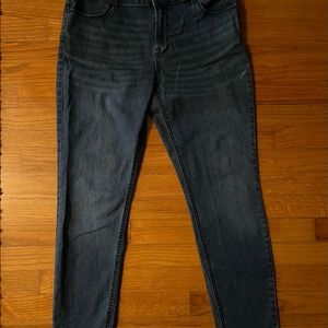 Skinny jeans